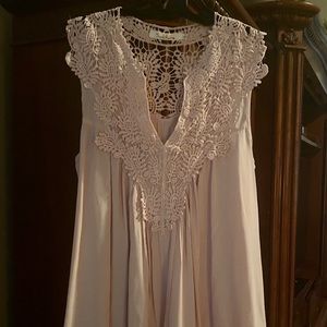 Beautiful under crochet neckline, tonal cotton